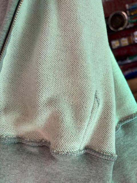 フルジップパーカー　zip-up hoodie