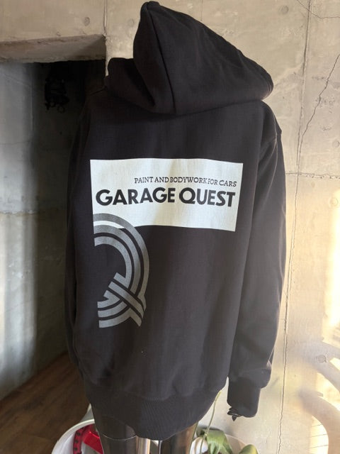 フルジップパーカー　zip-up hoodie