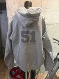 プルオーバーフーディー（pullover hoodie)